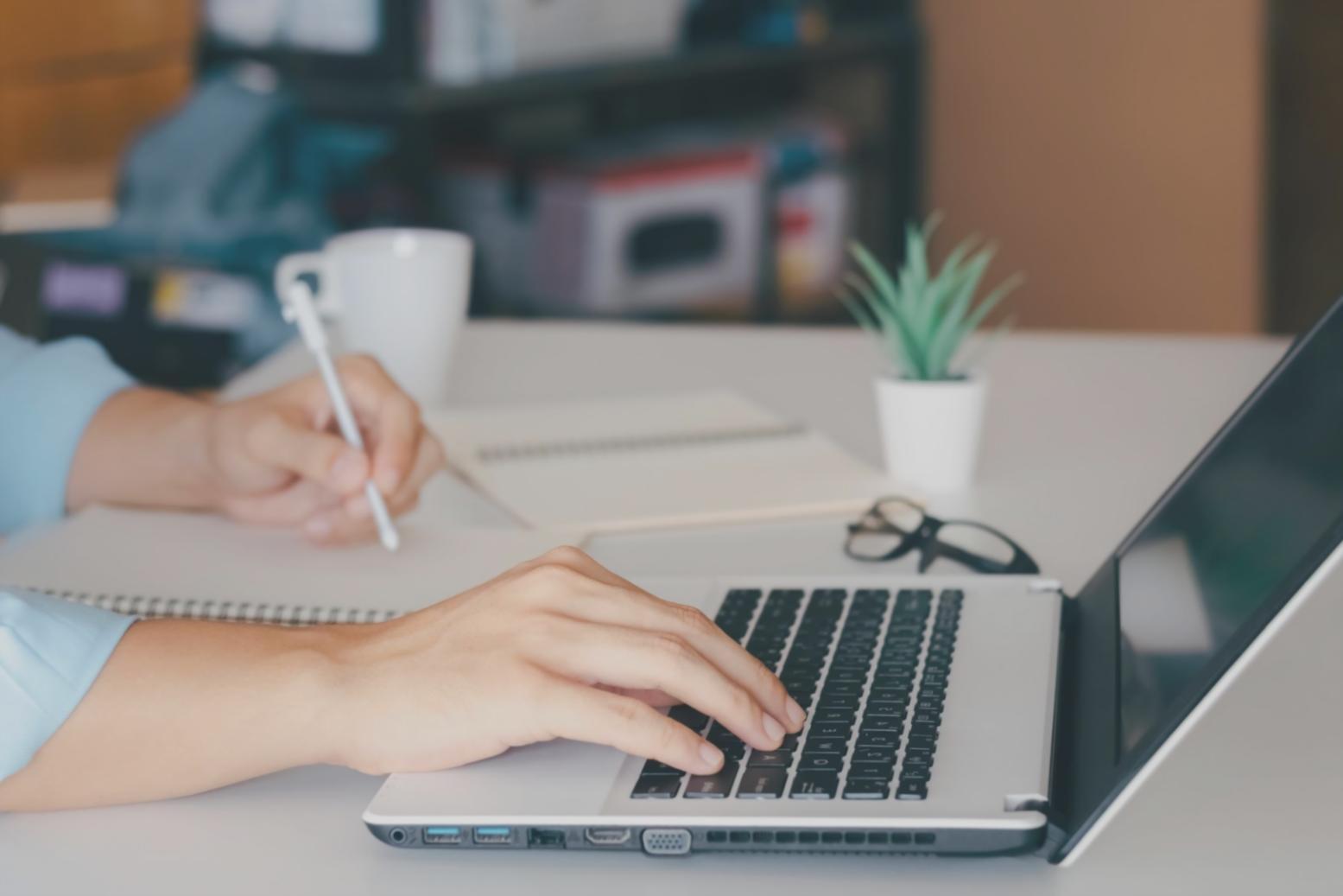 Modernas oficinas de mirazynova mostrando el crecimiento y evolución de la empresa